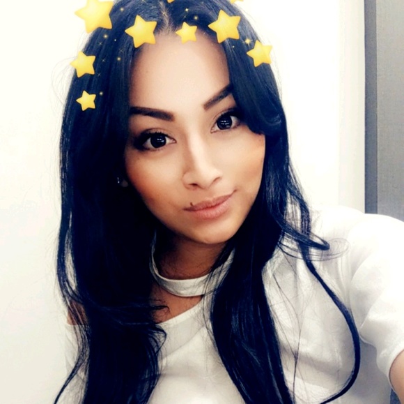 Meet your Posher, Alma - Picture 1 of 1